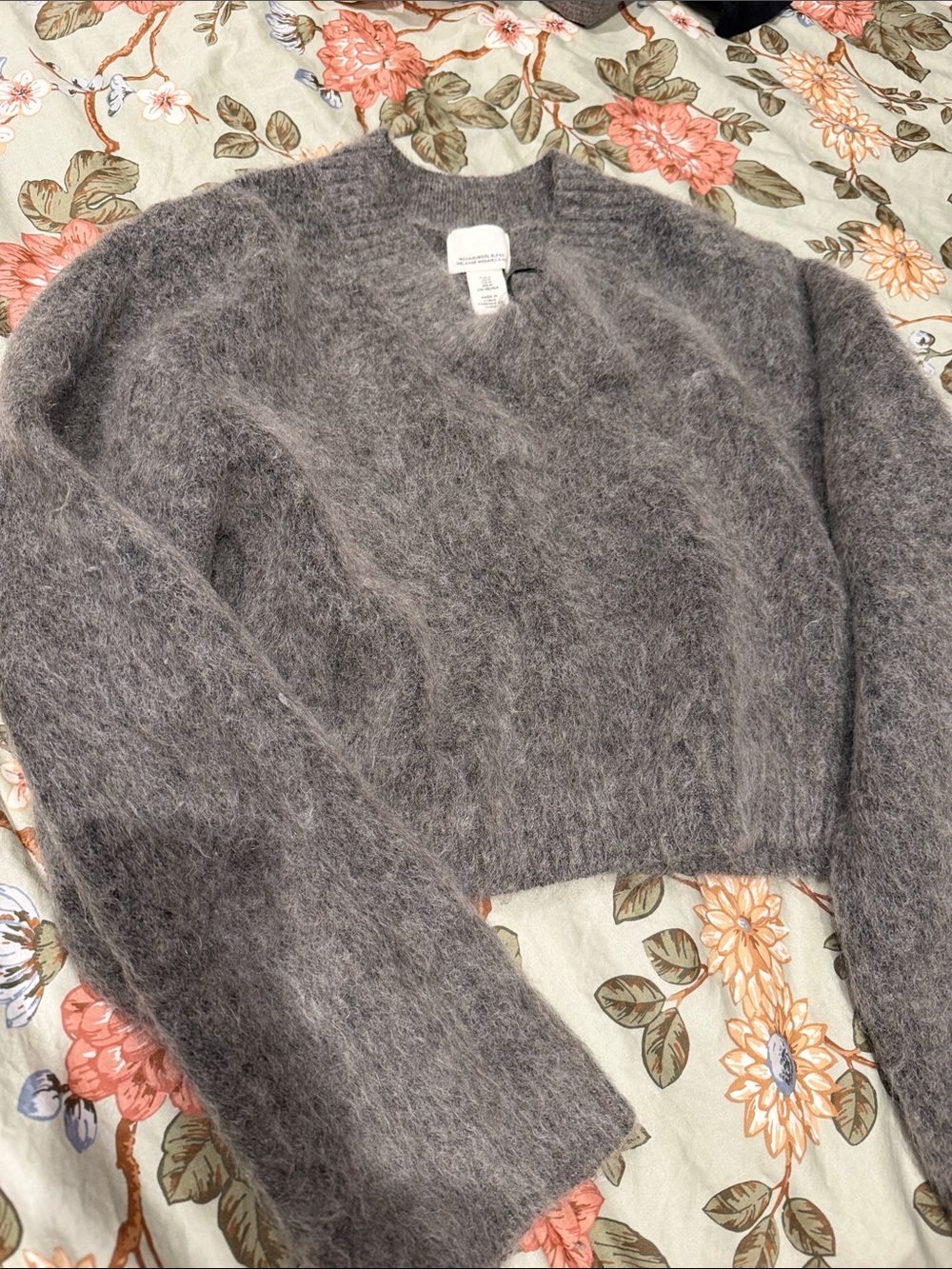 H&M Mohair/Wool Blend Cropped Sweater - Gray